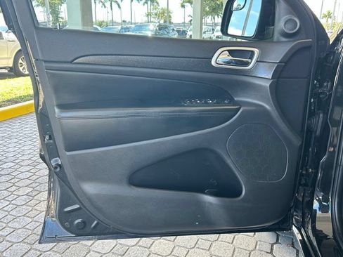 Used 2015 Jeep Grand Cherokee Altitude RWD image 33