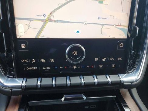 New 2026 GMC Yukon Denali w/ Sun & Power Step Package image 28