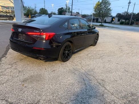 Used 2024 Honda Civic Sport image 3