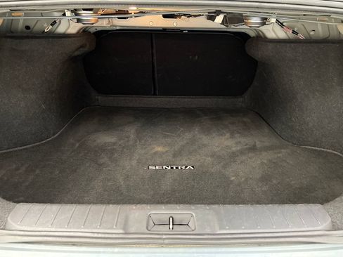 Used 2024 Nissan Sentra SV FWD image 33