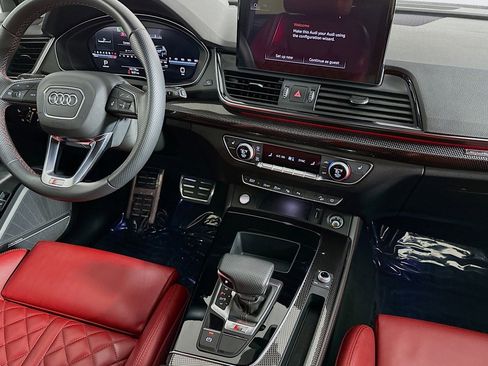 Used 2023 Audi SQ5 Prestige w/ Prestige Package image 6