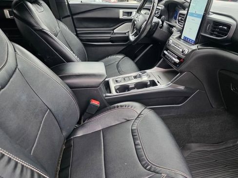 Used 2020 Ford Explorer ST image 16