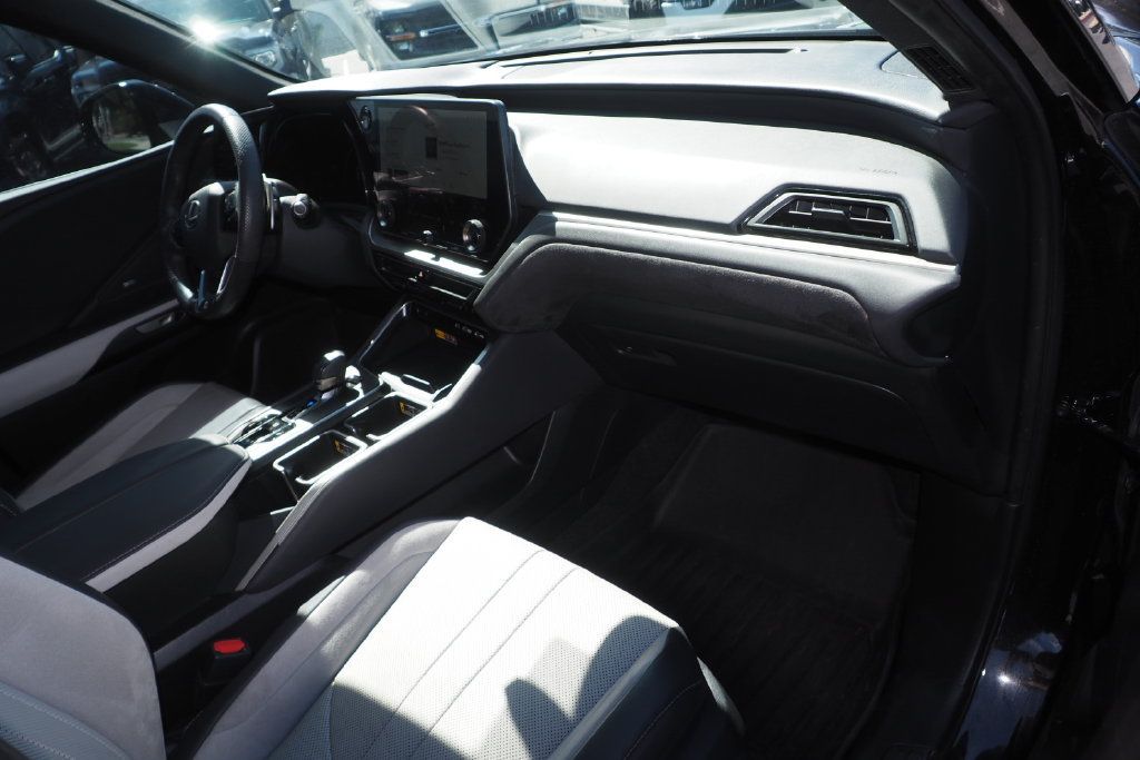 Used 2024 Lexus TX 500h AWD w/ Technology Package image 23