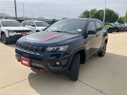 New 2026 Jeep Compass Trailhawk AWD/4WD image 3