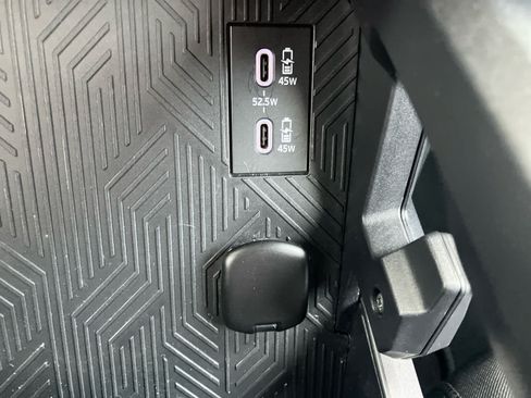 Used 2024 Toyota Tacoma SR5 AWD/4WD image 26