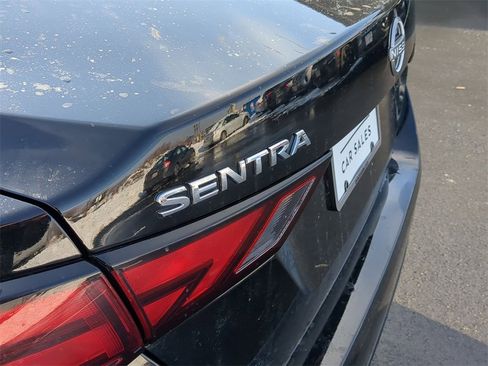 Used 2024 Nissan Sentra SV image 15