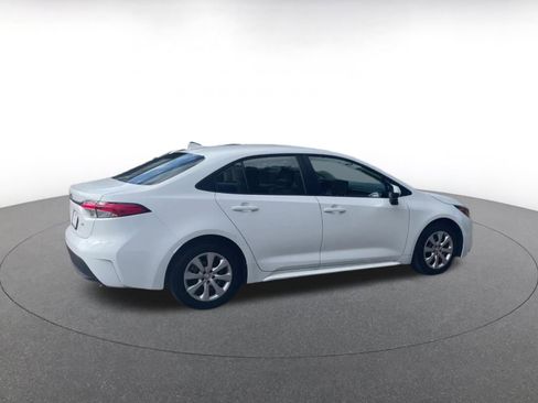 Used 2025 Toyota Corolla LE image 15