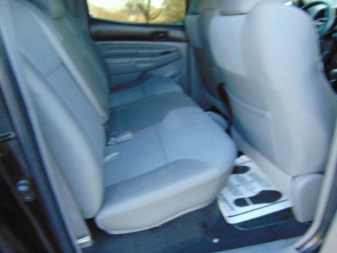 Used 2012 Toyota Tacoma 4x4 Double Cab image 7
