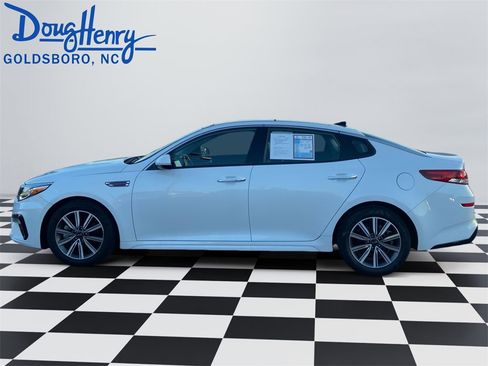 Used 2020 Kia Optima Premium image 2