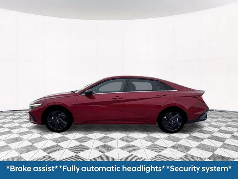 New 2026 Hyundai Elantra SEL Sport Premium FWD image 4