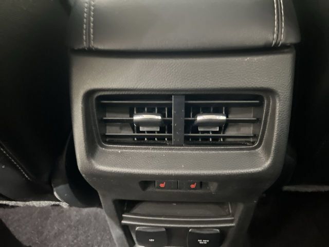 Used 2016 Ford Edge Titanium w/ Equipment Group 301A FWD image 21