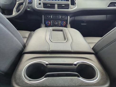 Used 2023 Chevrolet Suburban Z71 w/ Luxury Package AWD/4WD image 20