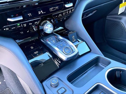 New 2026 Acura MDX SH-AWD image 7