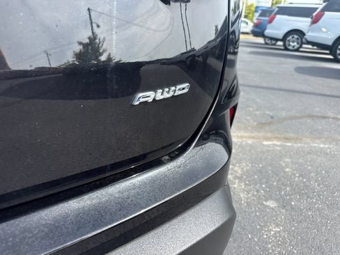 Used 2024 Ford Edge SE AWD/4WD image 11