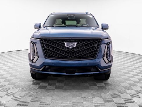 New 2026 Cadillac Escalade Sport w/ LPO, ONYX Package AWD/4WD image 8