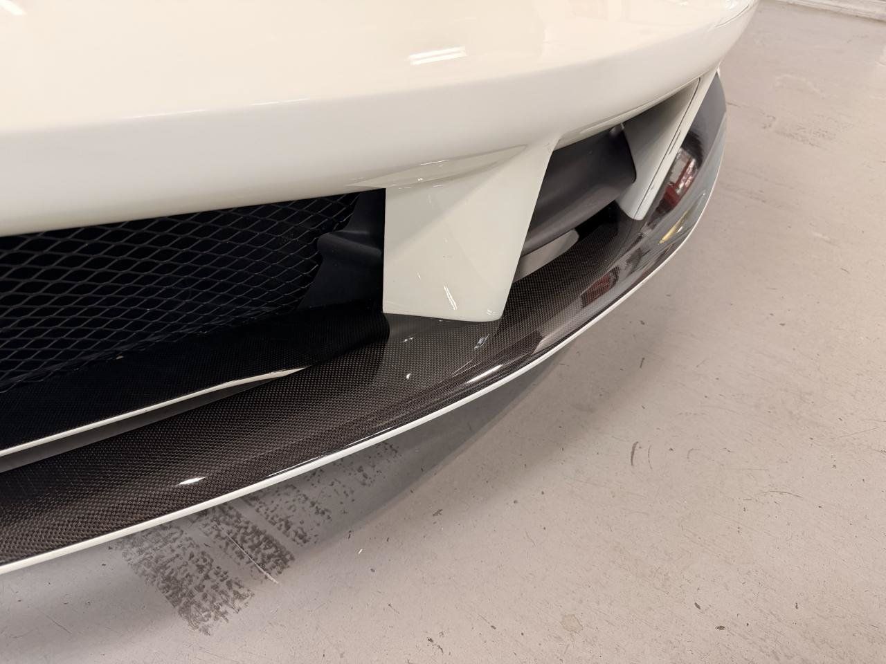 Used 2018 Ferrari 488 Spider RWD image 11