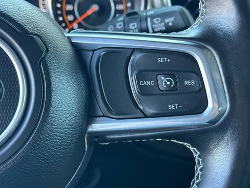 Used 2023 Jeep Wrangler Sahara w/ Cold Weather Group image 28