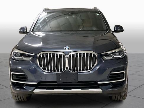 Certified 2022 BMW X5 sDrive40i w/ Premium Package image 4