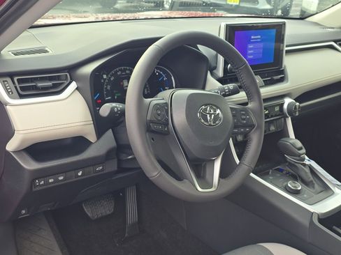 New 2025 Toyota RAV4 XLE image 15