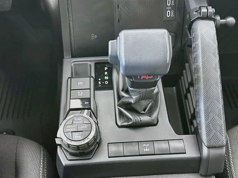 Used 2026 Toyota 4Runner TRD Off-Road AWD/4WD image 16