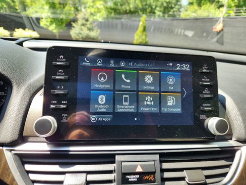 Used 2021 Honda Accord Touring image 38