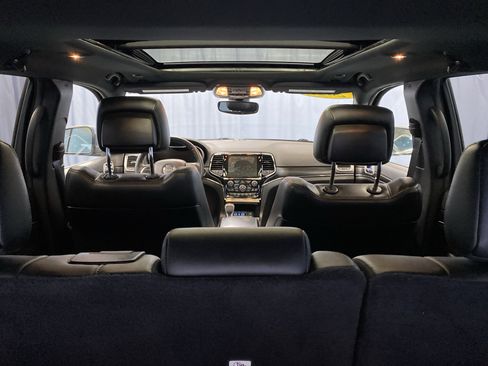 Used 2019 Jeep Grand Cherokee Limited w/ Luxury Group II image 36