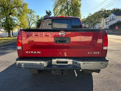 Used 2015 Nissan Titan SV w/ SV Value Truck Package AWD/4WD image 7