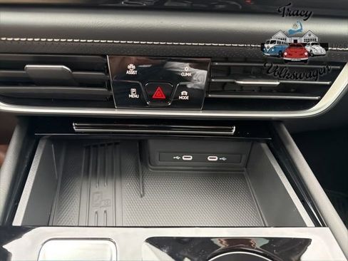 New 2026 Volkswagen Atlas SE image 12