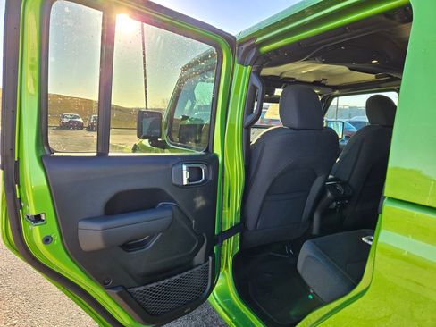 New 2026 Jeep Gladiator Sport AWD/4WD image 24
