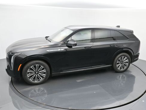 New 2026 Cadillac Escalade IQ Sport 1 w/ LPO, Floor Liner Package image 24