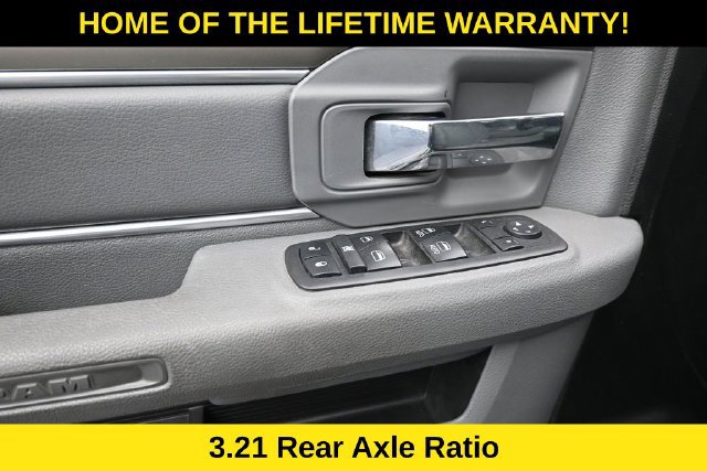 Used 2018 RAM 1500 Classic SLT AWD/4WD image 13