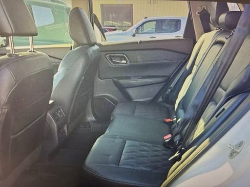 Used 2023 Nissan Rogue Platinum w/ Platinum Premium Package image 7