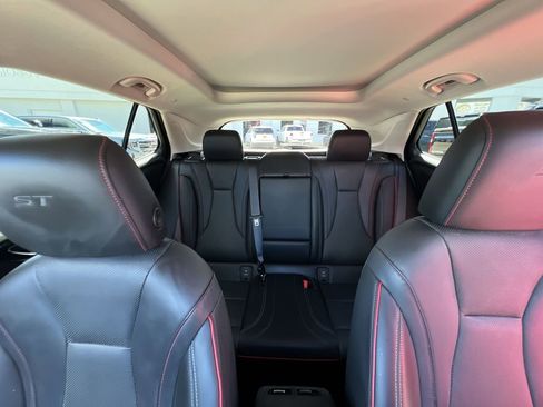 Certified 2023 Buick Envision Essence w/ Technology Package I image 19