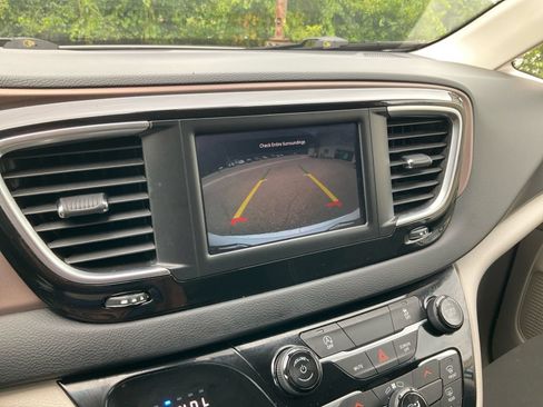 Used 2024 Chrysler Voyager LX FWD image 29