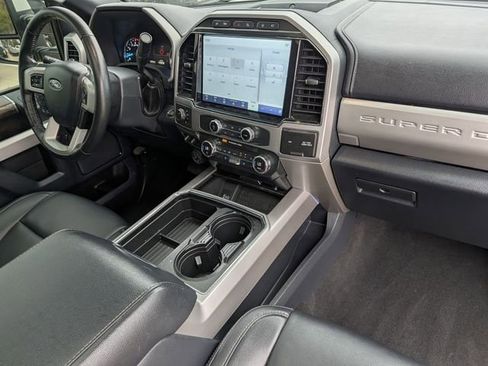 Used 2022 Ford F250 Lariat w/ Tremor Off-Road Package image 31