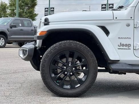Used 2023 Jeep Wrangler Unlimited Sahara w/ Cold Weather Group AWD/4WD image 4