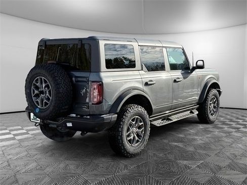 New 2025 Ford Bronco Badlands image 5