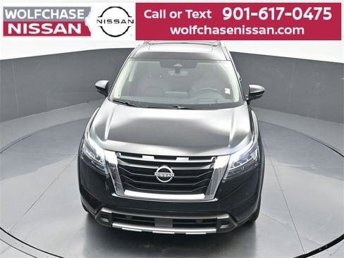 Used 2025 Nissan Pathfinder Platinum w/ Cargo Package image 29