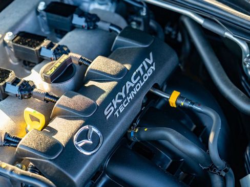 Used 2016 MAZDA MX-5 Miata Grand Touring image 26