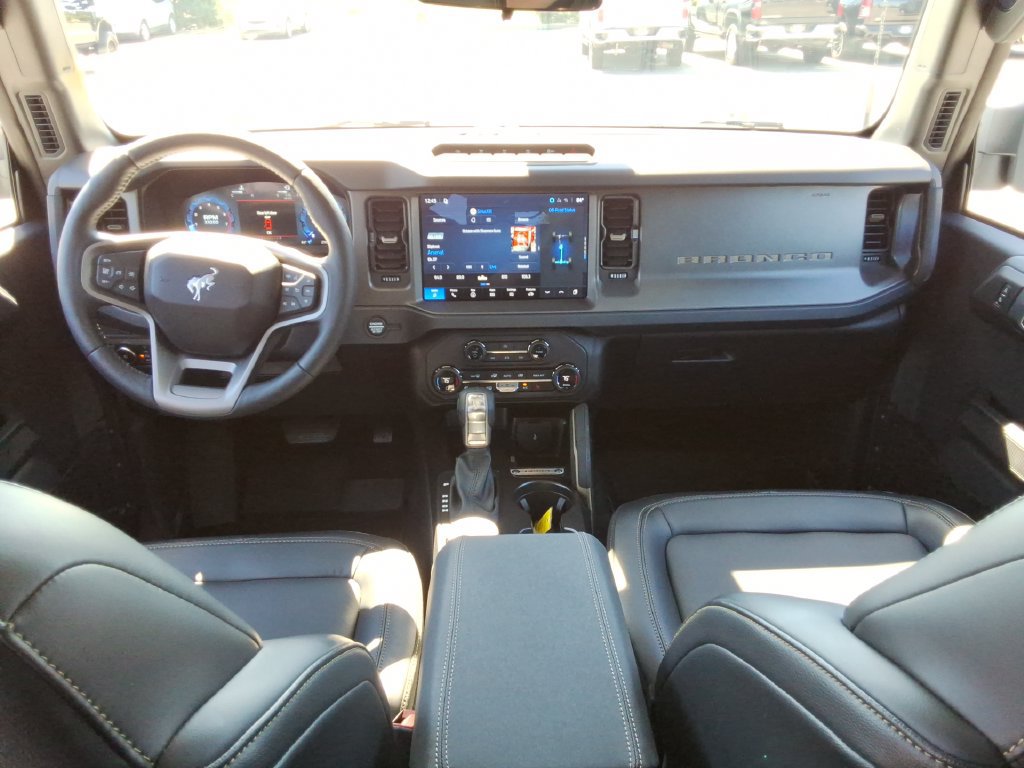 Used 2026 Ford Bronco Badlands w/ Sasquatch Package AWD/4WD image 24