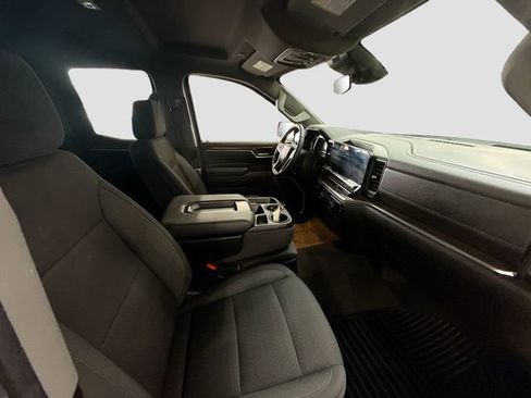 Used 2025 Chevrolet Silverado 1500 LT image 28