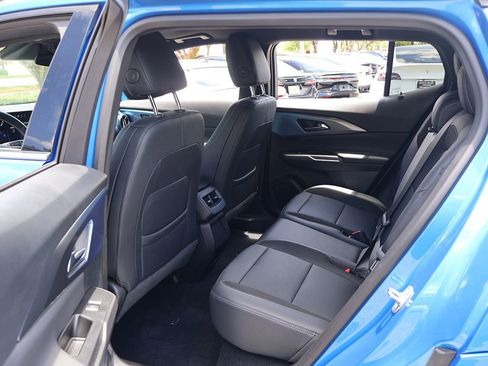 Used 2024 Chevrolet Equinox EV LT FWD image 33