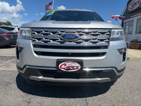 Used 2018 Ford Explorer Limited AWD/4WD image 2
