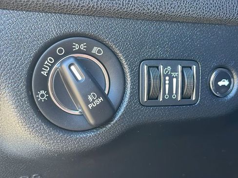 Used 2018 Chrysler 300 S w/ 300S Premium Group 2 image 24