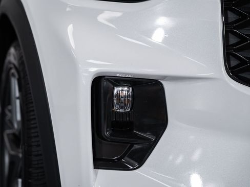 Used 2025 Ford Explorer ST w/ Sun And Sound Package AWD/4WD image 15