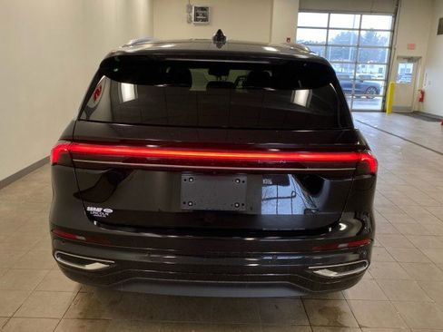 New 2025 Lincoln Nautilus Reserve image 6