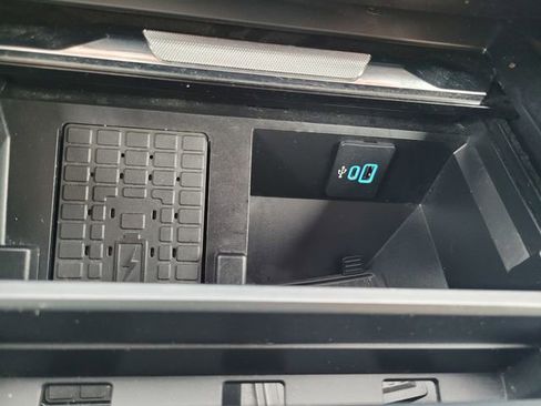 Certified 2023 Ford F250 Lariat w/ Lariat Ultimate Package image 24