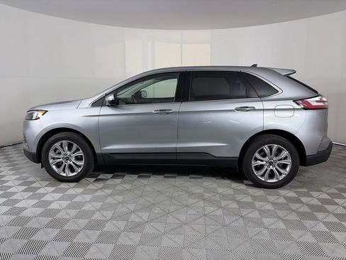 Used 2023 Ford Edge Titanium w/ Class II Trailer Tow Package image 4
