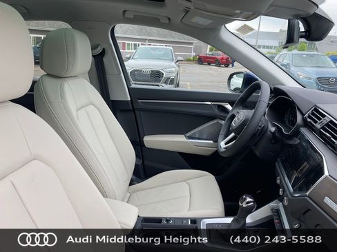 Used 2025 Audi Q3 2.0T Premium w/ Convenience Package image 23