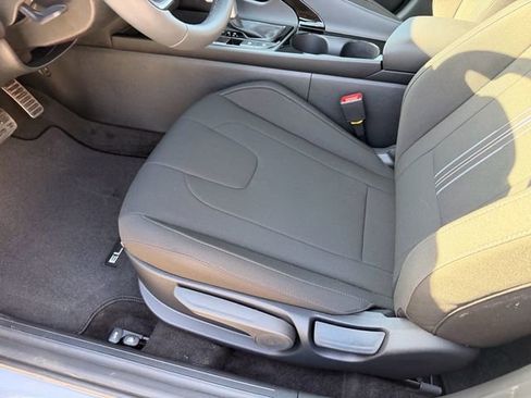 New 2026 Hyundai Elantra Sport image 9